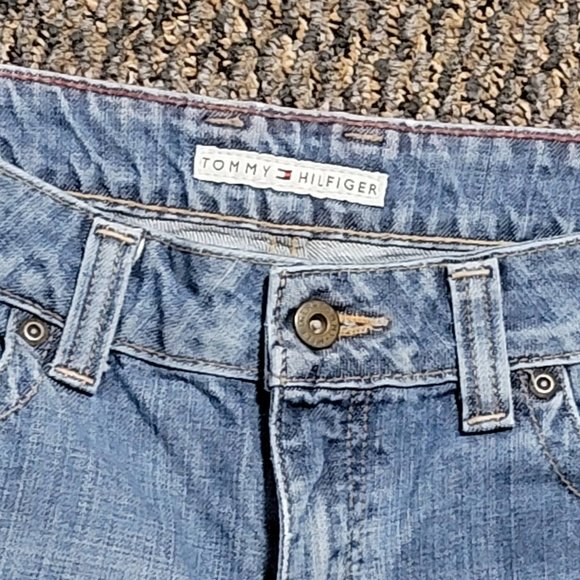 TOMMY HILFIGER VINTAGE SIZE 10 WOMEN'S BLUE DENIM CASUAL CUFFED CAPRI JEANS - Picture 8 of 16